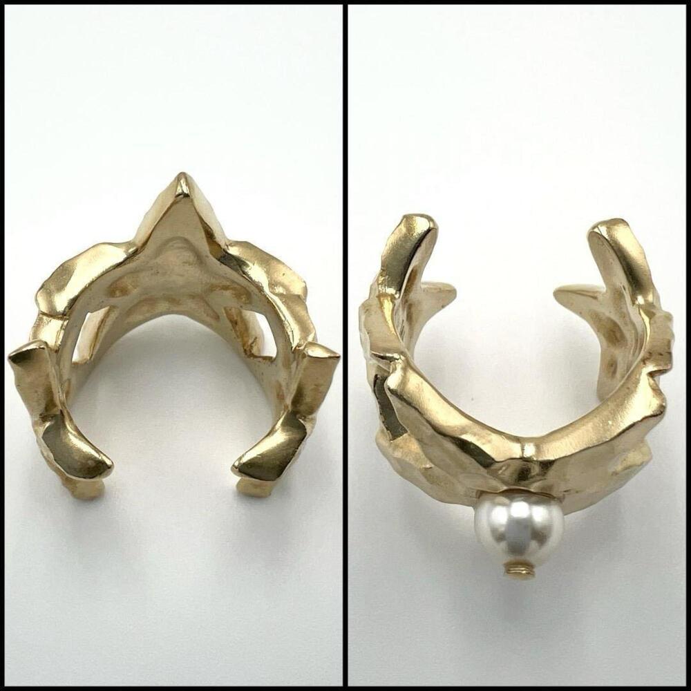 DIOR Gold Ring - Picture 7 of 10